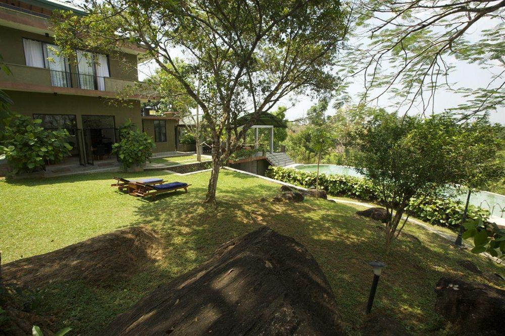 Mangrove Escapes Resort Bentota Buitenkant foto