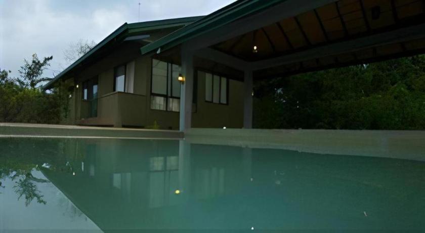 Mangrove Escapes Resort Bentota Buitenkant foto